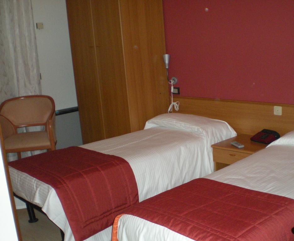 Aer Hotel Malpensa Oleggio Rom bilde