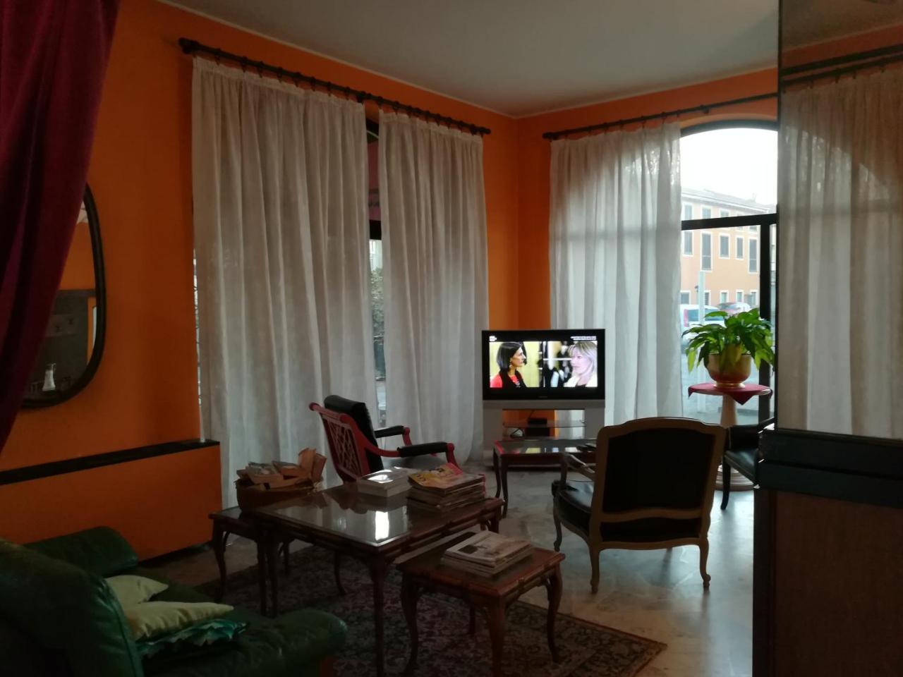 Aer Hotel Malpensa Oleggio Eksteriør bilde