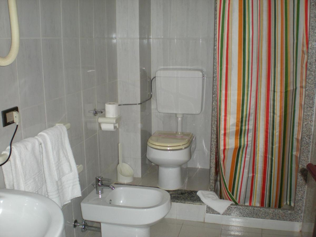 Aer Hotel Malpensa Oleggio Rom bilde